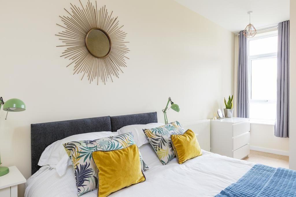 Panorama Apartments By Mesh Accommodation Short & Long Term Lets Ashford For Contractors Or Corporate Stays Exterior photo