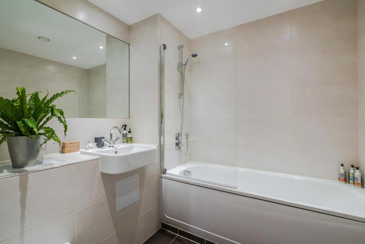 Panorama Apartments By Mesh Accommodation Short & Long Term Lets Ashford For Contractors Or Corporate Stays Exterior photo