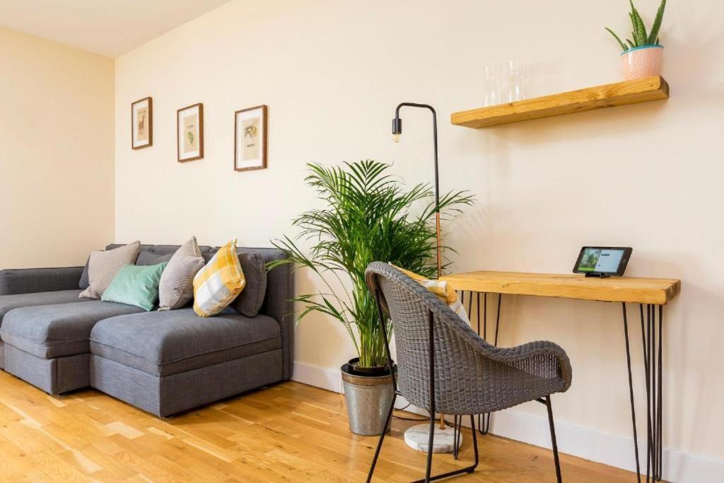 Panorama Apartments By Mesh Accommodation Short & Long Term Lets Ashford For Contractors Or Corporate Stays Exterior photo